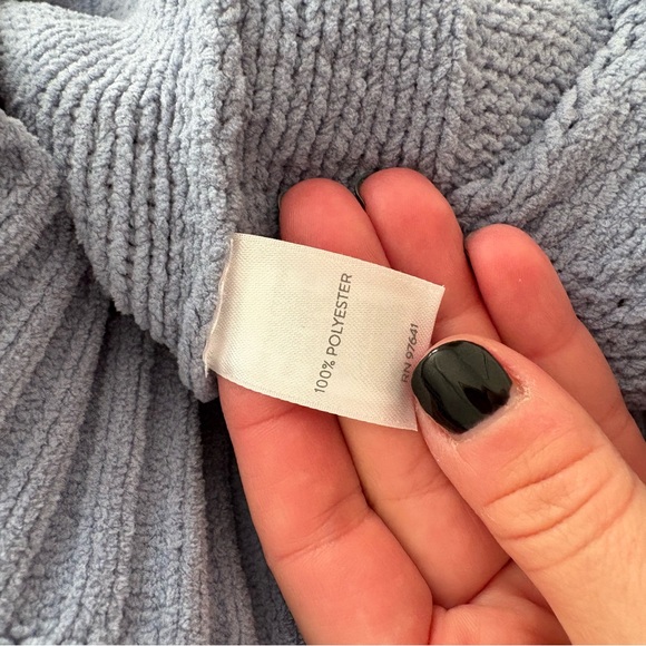 J. Jill Pastel Blue Chenille Cable Knit Crewneck Sweater Size Small - Picture 7 of 7